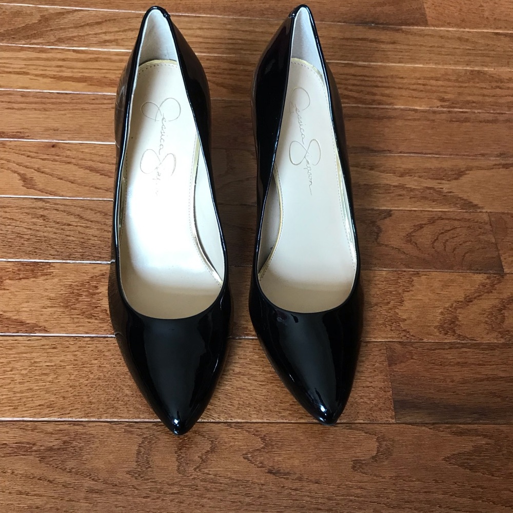 Must Sell Jessica Simpson Black Shiny Pumps Sz 8